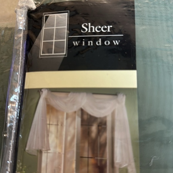 S. Lichtenberg & Co., Inc. Roma Scarf Sheer Window Scarf Sage New in Bag - Picture 1 of 6